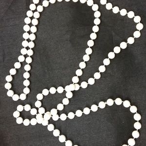 Vintage white bead necklace